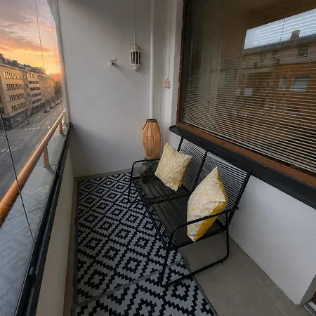 Appartamento A Gem In The Heart Of The City, With A Balcony, For 5 People, Ideal For Remote Work *