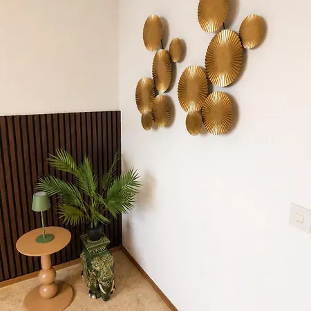 A Gem In The Heart Of The City, With A Balcony, For 5 People, Ideal For Remote Work