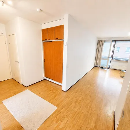 A Gem In The Heart Of The City, With A Balcony, For 5 People, Ideal For Remote Work *